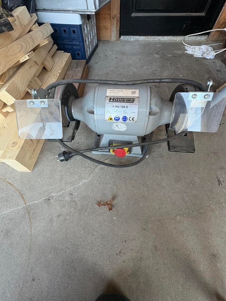 Mooie dubbele slijpmachine werkbank, Ophalen of Verzenden, Zo goed als nieuw, Minder dan 700 watt, Werkbankslijpmachine