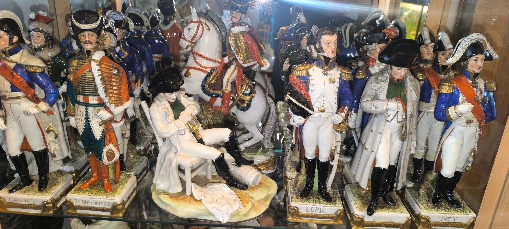 Sale collectie17 Scheibe Alsbach porseleinen beeldjes, Ophalen