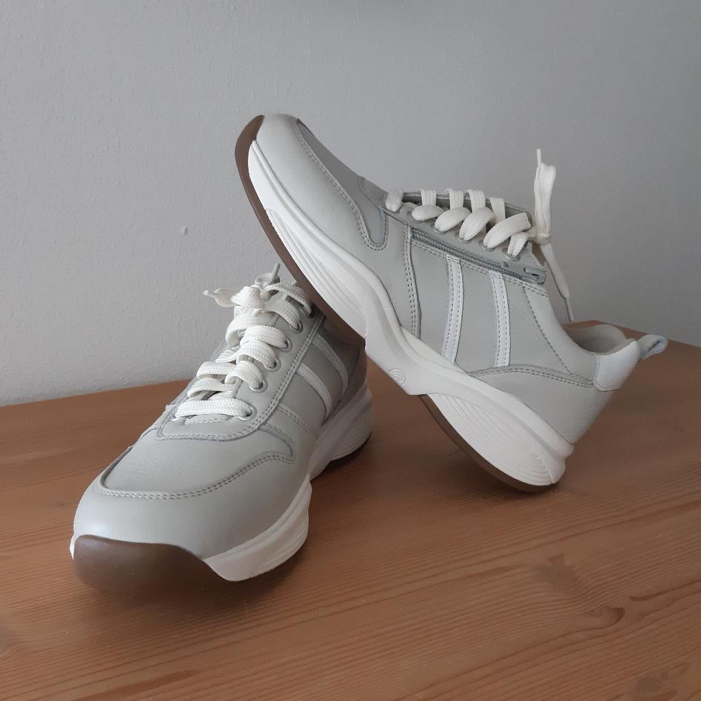 Sneakers Xsensible, Kleding | Dames, Schoenen, Ophalen of Verzenden, Grijs, Sneakers of Gympen, Zo goed als nieuw