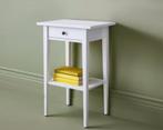 Twee witte IKEA Hemnes nachtkastjes - 35x46x70 cm, Ophalen, Gebruikt, Minder dan 45 cm, 70 cm of meer