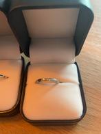 3 platina Cartier Dames Ringen - 2 met Certificaat, Overige materialen, Ophalen of Verzenden, Zo goed als nieuw, 17 tot 18