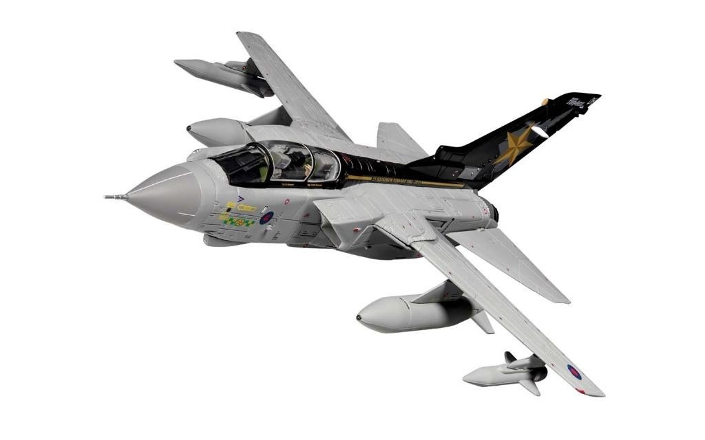 Panavia Tornado GR.4 Goldstars Royal Air Force Corgi AA33621, Carmodel s.r.l. Viale Europa Unita snc info@modelcarswholesale.com