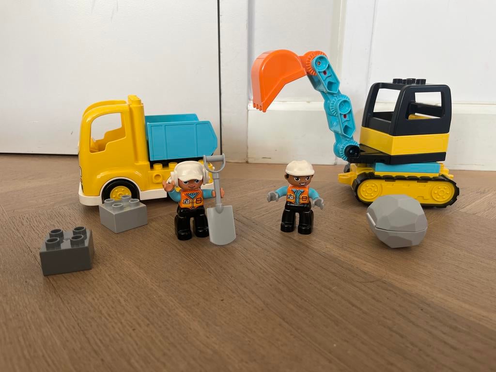 DUPLO Truck & Graafmachine met rupsbanden 2+ | #10931, Inclusief minifiguren, Gebruikt, Overige thema's, Ophalen of Verzenden
