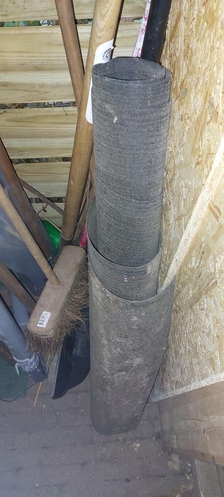 Onderlaag dakleer, aangebroken rol en reststukken, Ophalen