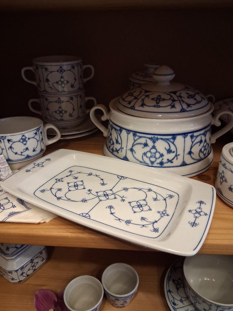 Serveerschaaltje Blau Saks Jager hotelporselein, Overige typen, Ophalen of Verzenden, Zo goed als nieuw, Overige stijlen