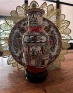 Chinese vaas met bord., Ophalen of Verzenden