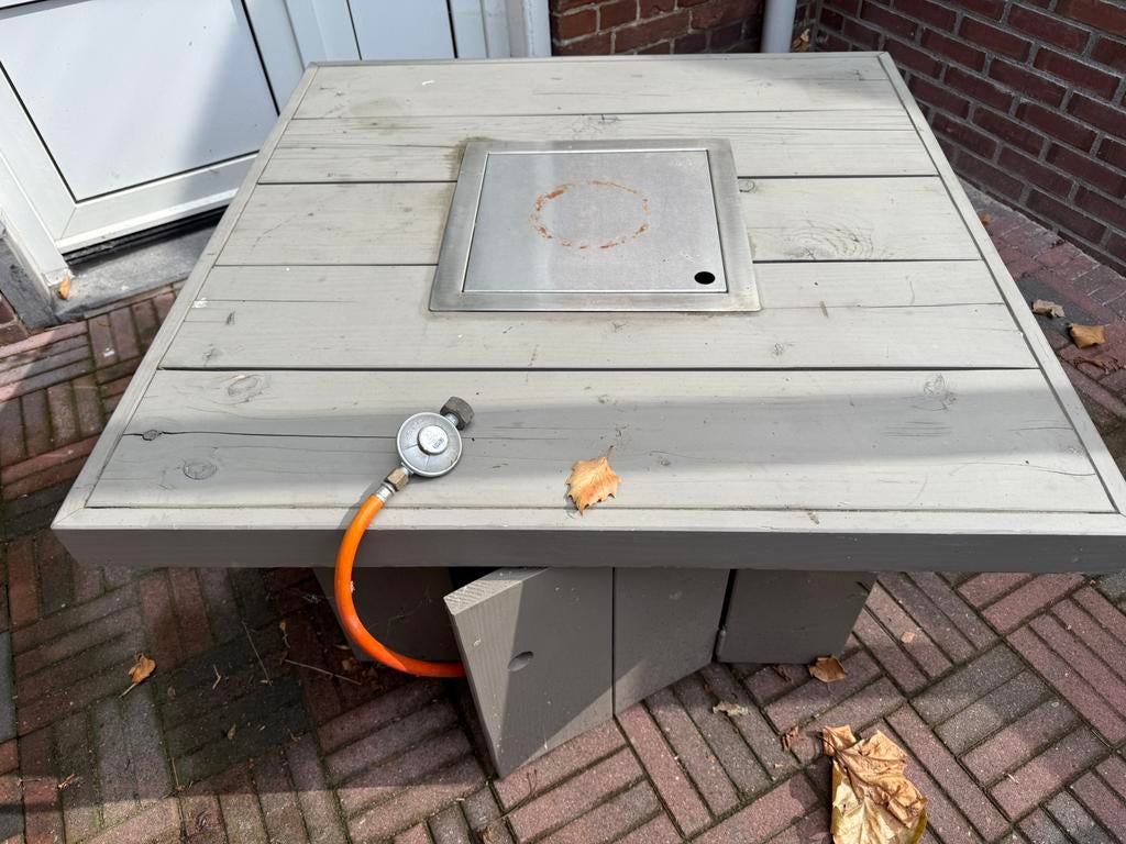 Vuurtafel op gas - robuust en in goede staat, Tuin en Terras, Vuurtafels, Ophalen, Gebruikt