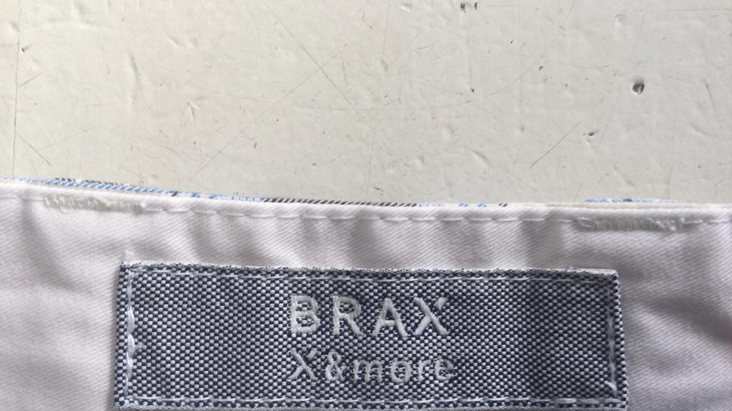 Brax korte broek maat 25, perfecte staat, Maat 52/54 (L), Brax, Overige kleuren, Ophalen of Verzenden