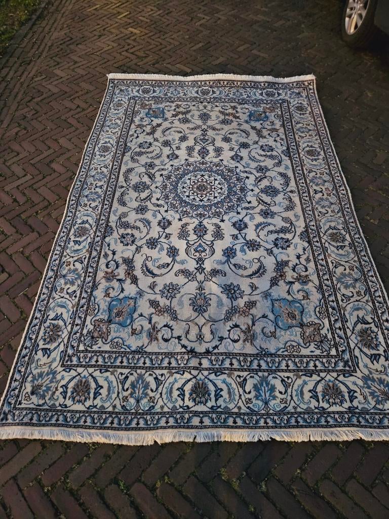 Perzisch Handgeknoopt Nain Tapijt. Prachtige kleuren! 2x3, Huis en Inrichting, Stoffering | Tapijten en Kleden, Perzisch, Crème