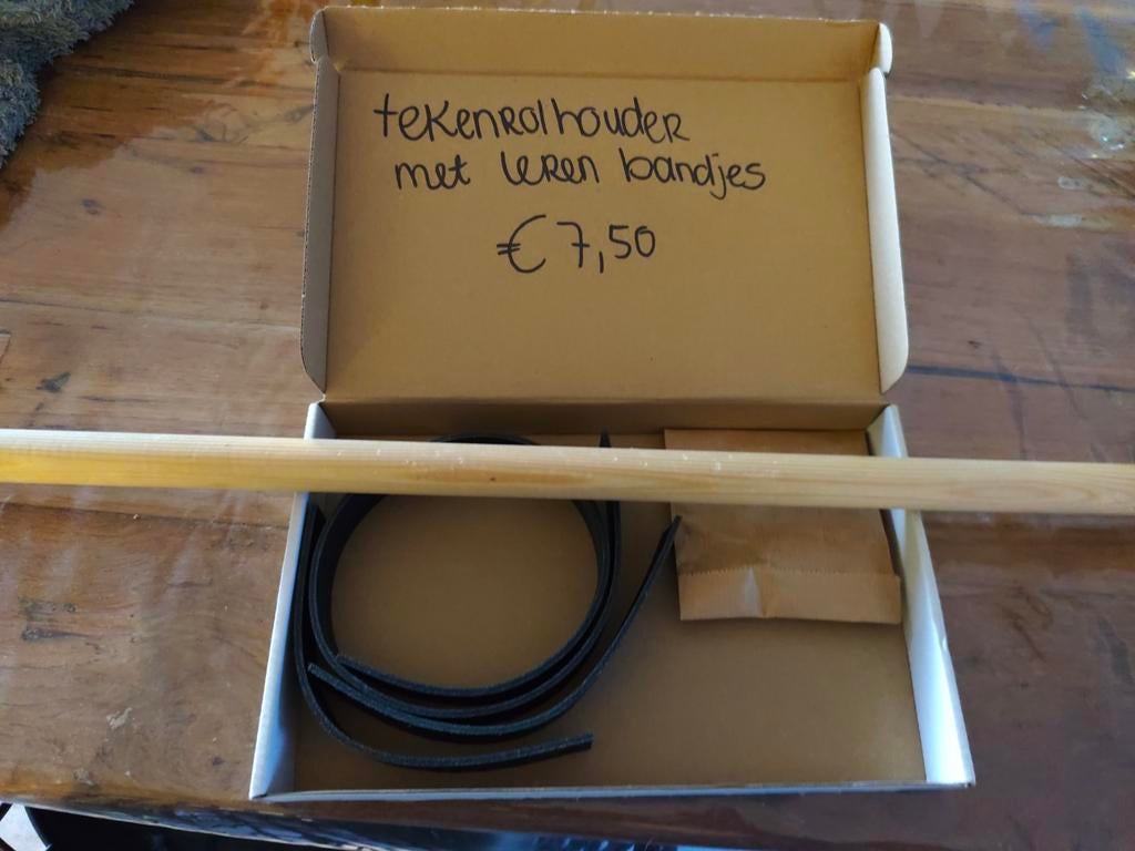 Tekenrolhouder met leren bandjes, Ophalen of Verzenden, Nieuw, Overige typen