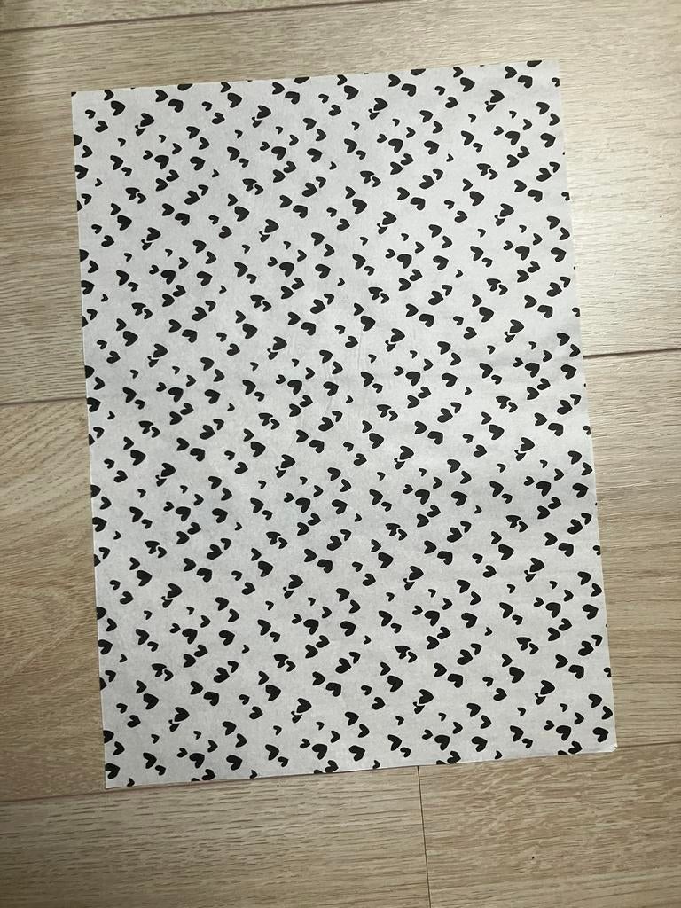 10 vellen vloeipapier wit met zwart hartje, Ophalen of Verzenden, Nieuw