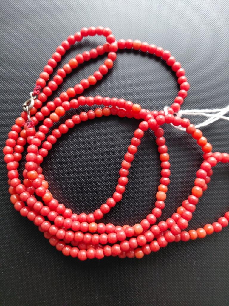koraalrode ketting 110 cm KOOPJE, Verzenden, Zo goed als nieuw, Rood