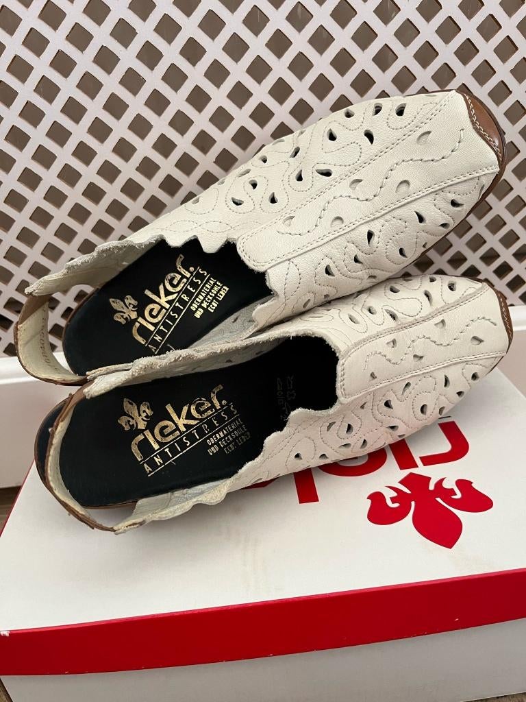 Rieker zomerschoenen., Wit, Zo goed als nieuw, Rieker, Sandalen of Muiltjes