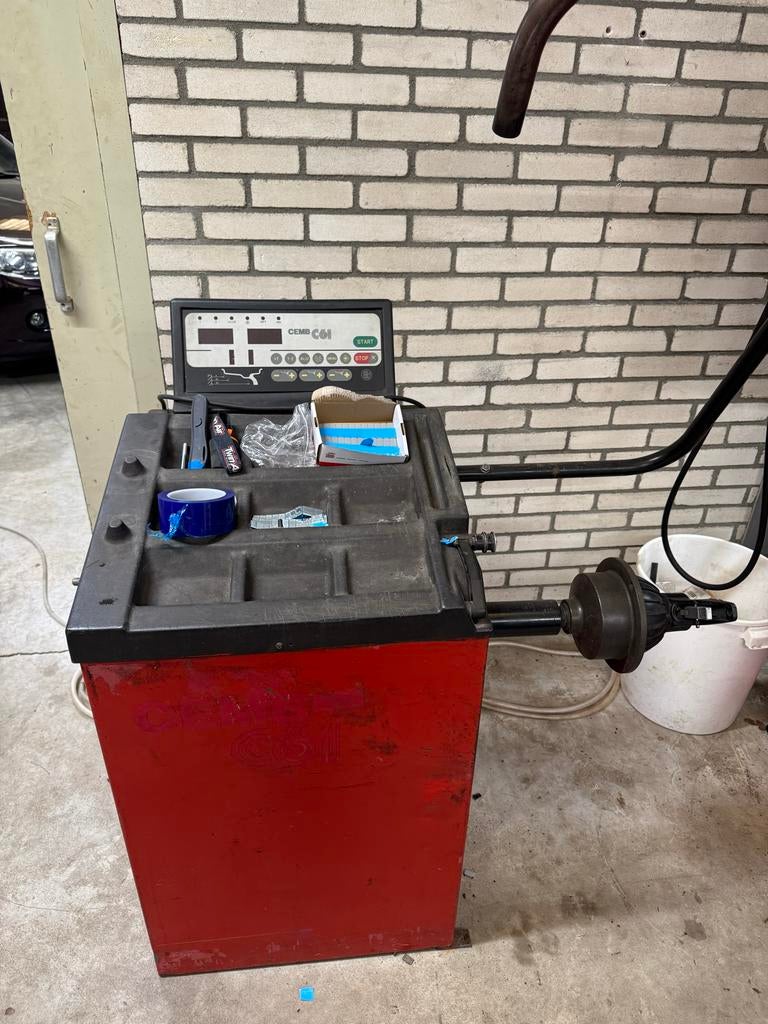 Cemb C61 Banden Balanceermachine, Auto diversen, Ophalen, Gebruikt