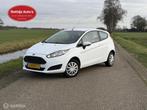 Ford Fiesta 1.25 Airco! Nette auto! Nieuwe distributie!, Euro 5, 4 cilinders, 60 pk, Wit