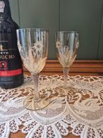 2 Vintage glazen met Bloemenmotief, Antiek en Kunst, Ophalen of Verzenden