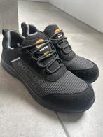 Werkschoenen met stalen neus - Maat 42, Ophalen of Verzenden, Zo goed als nieuw, Zwart, Werkschoenen