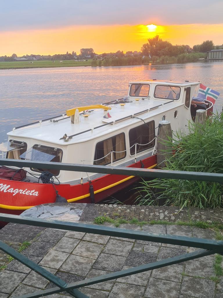 Tjalk Boat, Ophalen, Staal, 50 pk of meer, Diesel