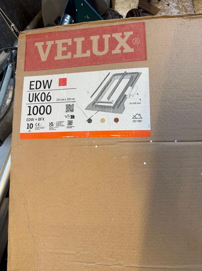 Velux dakraam GGL UK wit afgelakt 134x118 cm nieuw in doos, Ophalen, 80 tot 120 cm, Zo goed als nieuw, 120 tot 160 cm