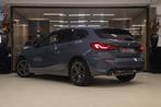 BMW 1-serie 118i Executive Edition NAP/CARPLAY/CAM/LANEASSIS, Stof, Gebruikt, Origineel Nederlands, Bedrijf