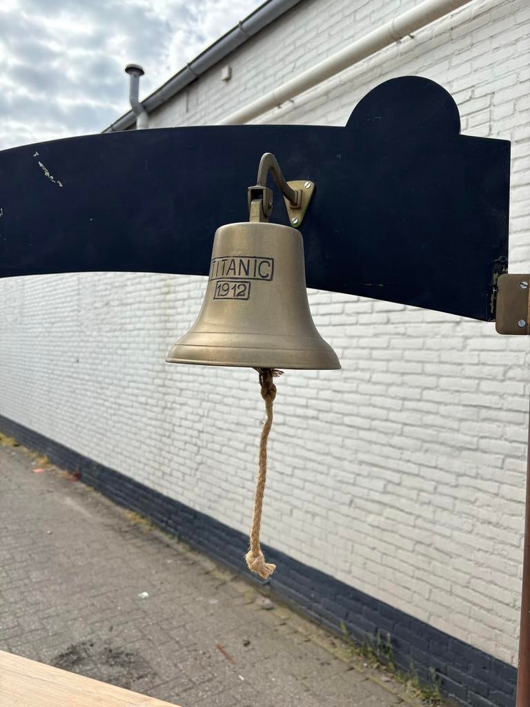 Unieke Welkomstkar met Titanic Bel - Perfect voor Evenemente, Antiek en Kunst, Ophalen of Verzenden