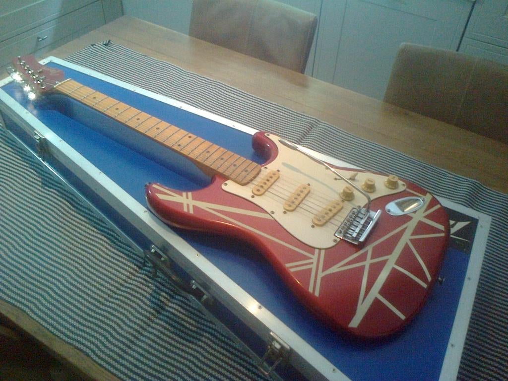 Hondo Elektrische Gitaar 7600 serie, Ophalen, Zo goed als nieuw, Solid body, Overige merken