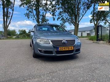 Volkswagen Passat Variant 1.4 TSI Highline BlueMotion PANORM beschikbaar voor biedingen