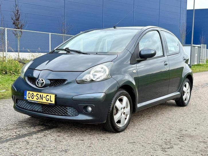 Toyota Aygo 1.0-12V | 1 Eigenaar | Airco | NL auto | Camera, Auto's, Toyota, Bedrijf, Te koop, Aygo, ABS, Airbags, Alarm, Centrale vergrendeling