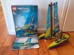 Lego Technic 42105 Catamaran, Ophalen, Zo goed als nieuw