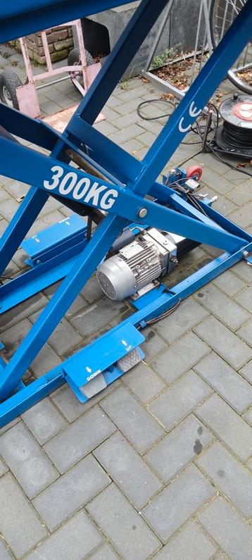 Tyron Elektrische Motor/Brommer Lift - Bj 2021 beschikbaar voor biedingen