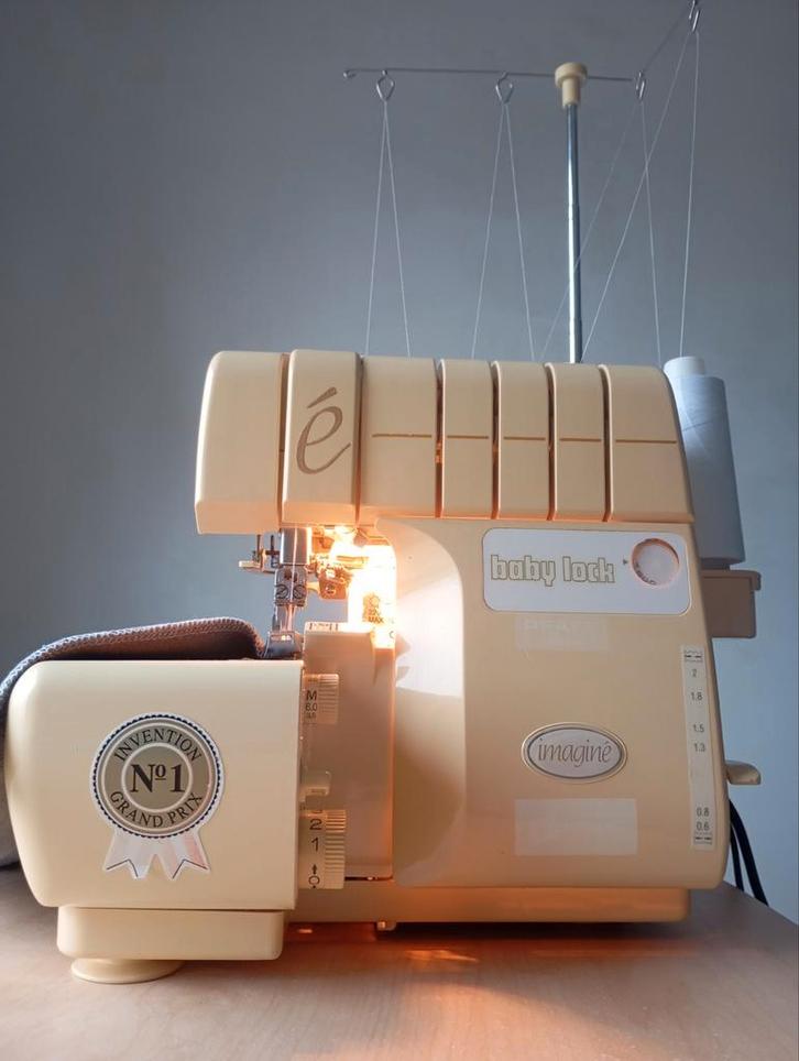 Baby Lock Imagine Overlockmachine, Hobby en Vrije tijd, Naaimachines en Toebehoren, Gebruikt, Lockmachine, Overige merken, Ophalen of Verzenden