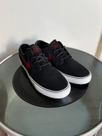 Nike SB Zoom Janoski OG+ 44 beschikbaar voor biedingen