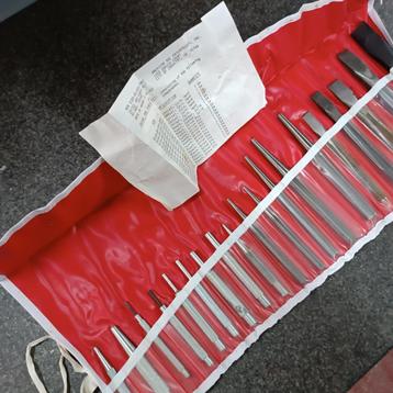 NOS SET OF 19 KAL TOOLS JAPAN IN ROOL CENTER PUNCH CHISEL  beschikbaar voor biedingen