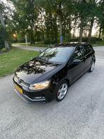 Volkswagen Polo 1.2 TSI 66KW 2015 Zwart Highline BMT 4-deurs, Auto's, Stof, Euro 6, 4 cilinders, Zwart