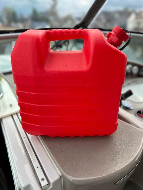 Jerrycan - 20 Liter - Rood 2 stuks, Watersport en Boten, Accessoires en Onderhoud, Zo goed als nieuw, Overige typen, Ophalen