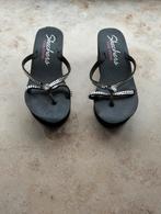 Skechers Yoga Foam slippers strass zwart maat 38 – 1x gedrag, Kleding | Dames, Schoenen, Slippers, Skechers, Zwart, Ophalen of Verzenden