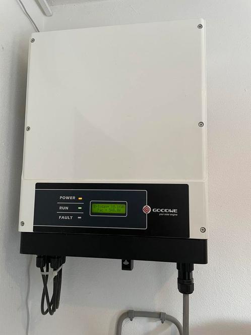 GoodWe omvormer GW3000D-NS met Wifi module, Doe-het-zelf en Verbouw, Elektra en Kabels, Gebruikt, Overige typen, Ophalen