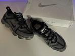 Nike air vapormax, Kleding | Dames, Schoenen, Overige typen, Ophalen of Verzenden, Zo goed als nieuw, Grijs