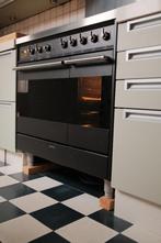 Smeg vrijstaand inductiefornuis met 2 ovens – 90 cm, Ophalen, 60 cm of meer, Zo goed als nieuw, Energieklasse A of zuiniger
