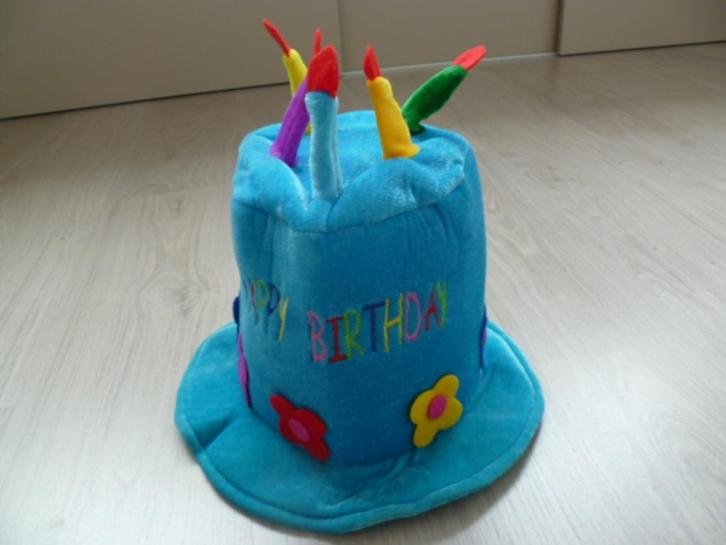 Hoed: Happy Birthday met 5 kaarsjes. Lichtblauw. Nieuw., Hobby en Vrije tijd, Feestartikelen, Nieuw, Feestartikel, Verjaardag