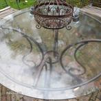 Glazen tafel met smeedijzeren onderstel, Huis en Inrichting, Tafels | Salontafels, Ophalen