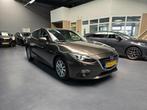Mazda 3 2.0 TS+ LED STOEL VERWARMING NAVI NAP NL AUTO, Voorwielaandrijving, Gebruikt, 4 cilinders, Bruin