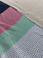 Gehaakte deken - sprei 220 x 250, Huis en Inrichting, Woonaccessoires | Plaids en Woondekens, Ophalen of Verzenden, Zo goed als nieuw