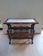 Lectuurbak hout met metaal en tegeltjes. Vintage/antiek., Huis en Inrichting, Woonaccessoires | Krantenbakken en Lectuurbakken