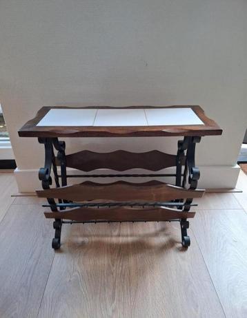 Lectuurbak hout met metaal en tegeltjes. Vintage/antiek. beschikbaar voor biedingen