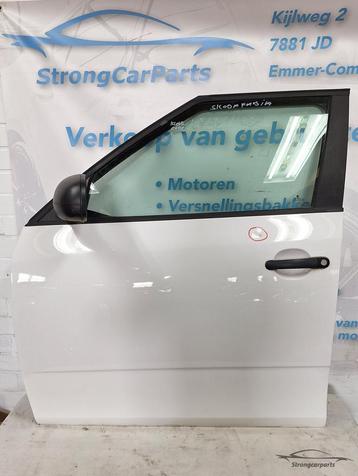 Deur Portier Skoda Fabia II links voor compleet LF9E 2014 beschikbaar voor biedingen
