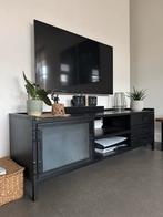 Zwart TV meubel met metalen frame - 160cm, Huis en Inrichting, Kasten | Televisiemeubels, Ophalen, 150 tot 200 cm, Zo goed als nieuw