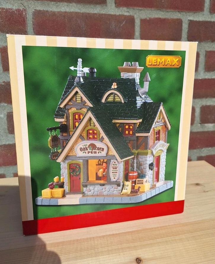 Lemax "The Oak And Acorn Pub" #95498 Retired, Diversen, Kerst, Zo goed als nieuw, Ophalen of Verzenden