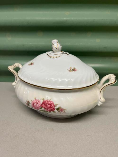 Kaiser Marie Antoinette Moosrose terrine., Antiek en Kunst, Antiek | Servies los, Ophalen of Verzenden