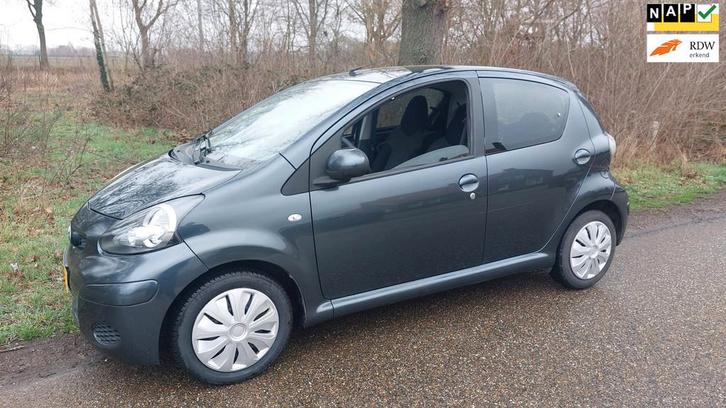 Toyota Aygo 1.0-12V Comfort Navigator, Auto's, Toyota, Bedrijf, Te koop, Aygo, ABS, Airbags, Airconditioning, Bluetooth, Centrale vergrendeling